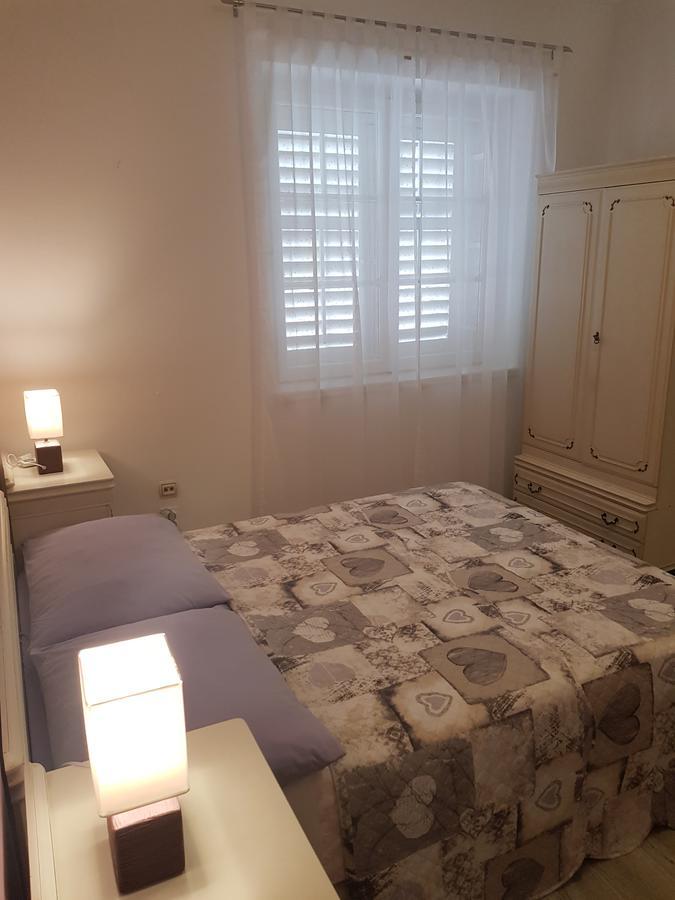 Apartments Kurtic มาคาร์สกา ภายนอก รูปภาพ